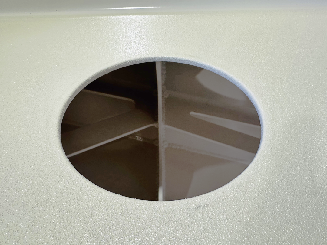 Mako 261 1990 Twin Engine High Flotation Bracket
