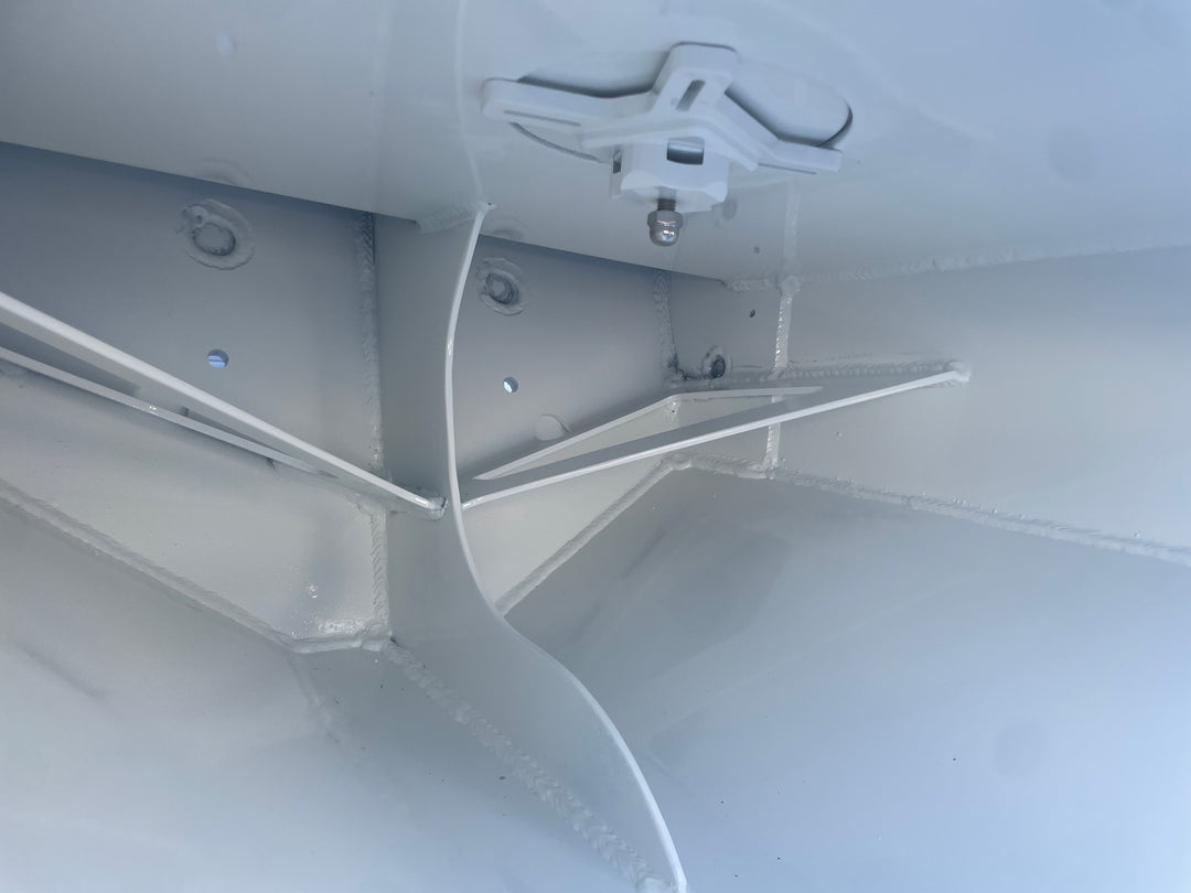 Bellboy 1900 Hardtop (1977) High Flotation Single Engine Bracket