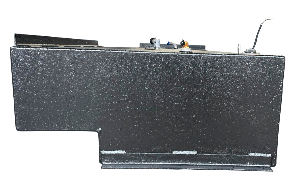 Close-up of a Welding World Inc. specification label for the Stama 2001 Port Fuel Tank, listing 151-gallon capacity, Aluminum 5052-H-32 material, .190 thickness, and ABYC/NMMA certification