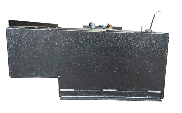 Close-up of a Welding World Inc. specification label for the Stama 2001 Port Fuel Tank, listing 151-gallon capacity, Aluminum 5052-H-32 material, .190 thickness, and ABYC/NMMA certification