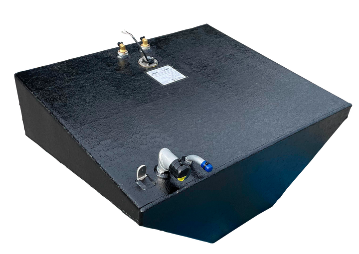 A detailed series of photos provides various angles of each tank, including high-angle overhead shots, end-on profiles showing the deep-V taper of the center tank, and side elevations highlighting the textured black coating and top-mounted brass hardware.